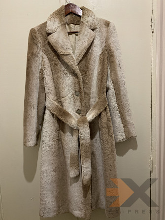 Продаю пальто из искусственного меха, размер 44 Магадан - изображение 1