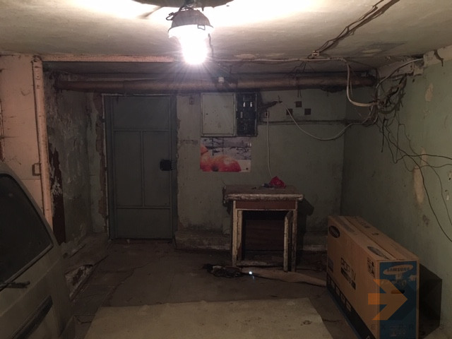 Продается нежилое помещение (подвал + цокольный этаж)в г. Магадан, ул. Якутская, д. 67. Магадан - изображение 1