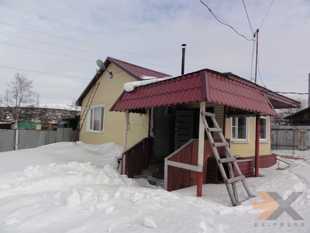Продам дом 46, 7 м. Прописной на Кожзаводе с земельным участком ( собственность) на территории хоз. Магадан - изображение 1