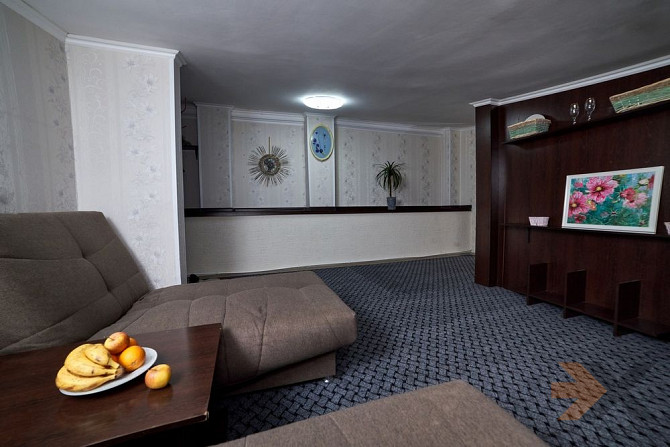 Гостиница с просторным номером 55 м2 на 4–6 человек Барнаул - изображение 1